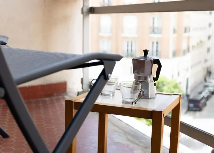 Aux Portes Du Parc Des Princes דירה *